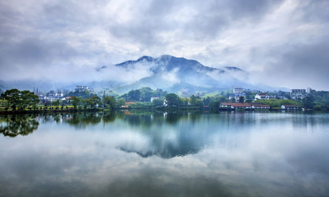 浙江经济腾飞,机遇与挑战并存